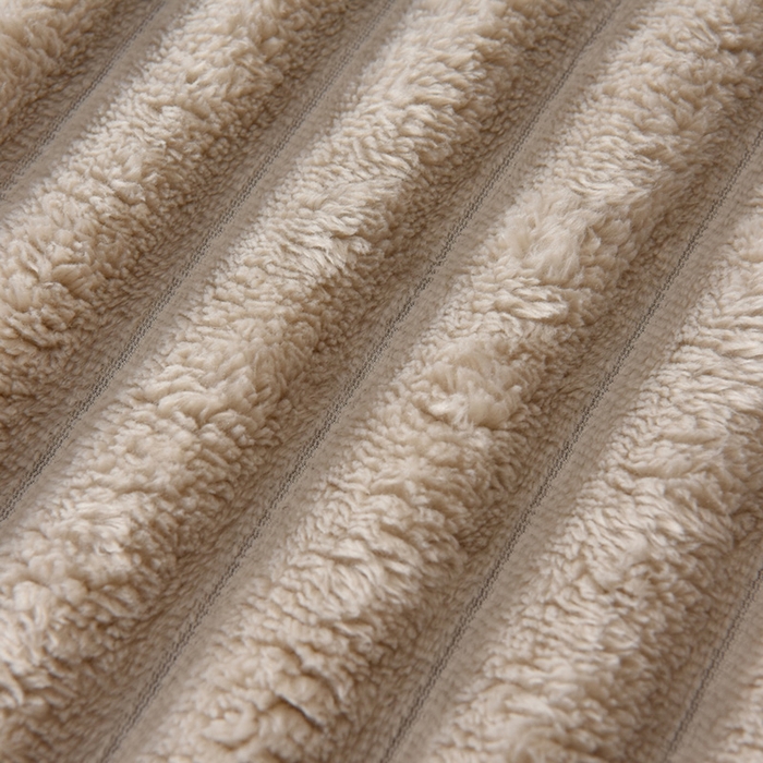 91家纺网 家纺一手货源 找家纺 圣楚家纺 2025秋冬新款保暖亲肤舒适牛奶绒抽条毛毯毯子 卡其