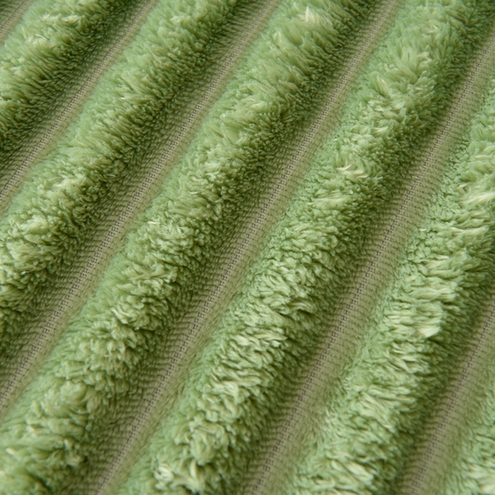91家纺网 家纺一手货源 找家纺 圣楚家纺 2025秋冬新款保暖亲肤舒适牛奶绒抽条毛毯毯子 抹茶
