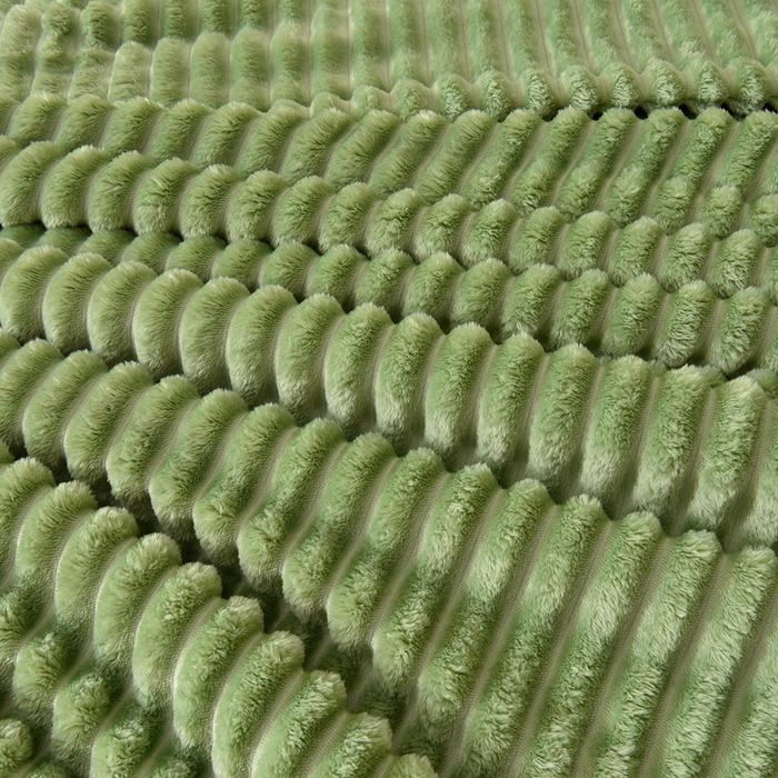 91家纺网 家纺一手货源 找家纺 圣楚家纺 2025秋冬新款保暖亲肤舒适牛奶绒抽条毛毯毯子 抹茶