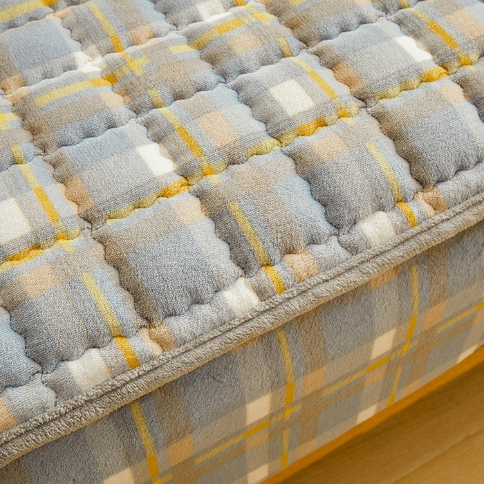 91家纺网 家纺一手货源 找家纺 澳梵家居 2025新款无印风牛奶绒夹棉床笠 蓝黄格纹