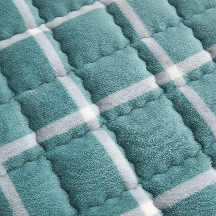 91家纺网 家纺一手货源 找家纺 澳梵家居 2025新款无印风牛奶绒夹棉床笠 青蓝格纹