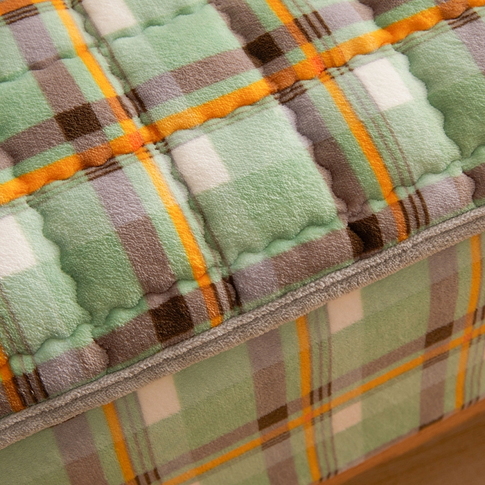 91家纺网 家纺一手货源 找家纺 澳梵家居 2025新款无印风牛奶绒夹棉床笠 青绿黄格纹