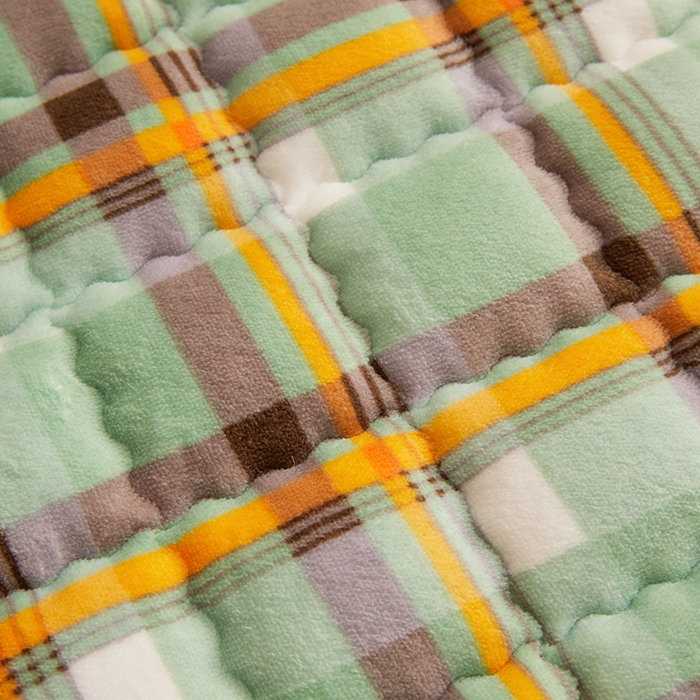 91家纺网 家纺一手货源 找家纺 澳梵家居 2025新款无印风牛奶绒夹棉床笠 青绿黄格纹