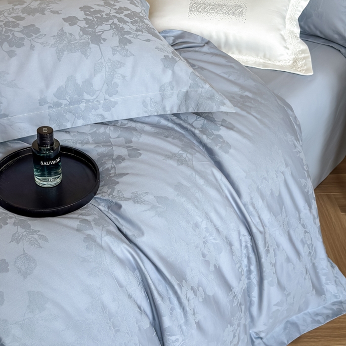 91家纺网 家纺一手货源 找家纺 （总）魅都2025秋冬 全棉厚织长绒棉磨毛立体浮雕提花四件套全棉四件套微风知晓