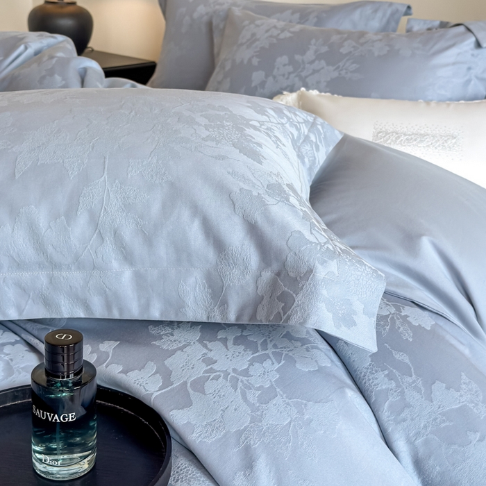 91家纺网 家纺一手货源 找家纺 （总）魅都2025秋冬 全棉厚织长绒棉磨毛立体浮雕提花四件套全棉四件套微风知晓