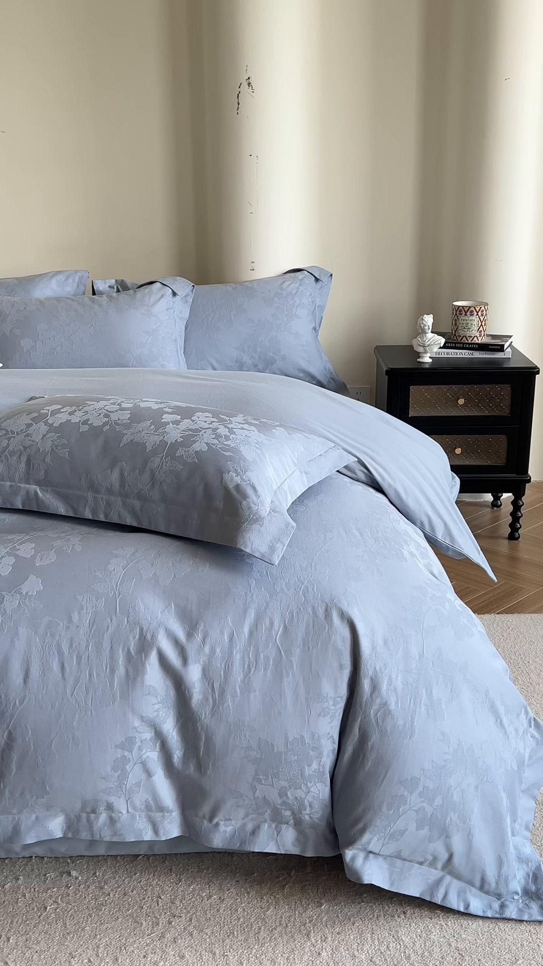 91家纺网 家纺一手货源 找家纺 （总）魅都2025秋冬 全棉厚织长绒棉磨毛立体浮雕提花四件套全棉四件套微风知晓