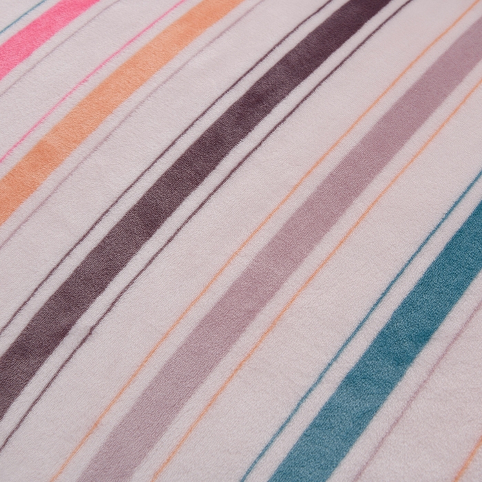 91家纺网 家纺一手货源 找家纺 圣楚家纺 2025秋冬新款亲肤舒适暖心羊羔绒牛奶绒AB面冬被被子被芯 彩虹