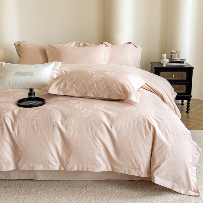 91家纺网 家纺一手货源 找家纺 （总）魅都 2025秋冬全棉厚织长绒棉磨毛立体浮雕提花四件套全棉四件套花香轻舞