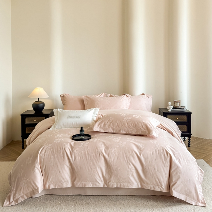 91家纺网 家纺一手货源 找家纺 （总）魅都 2025秋冬全棉厚织长绒棉磨毛立体浮雕提花四件套全棉四件套花香轻舞