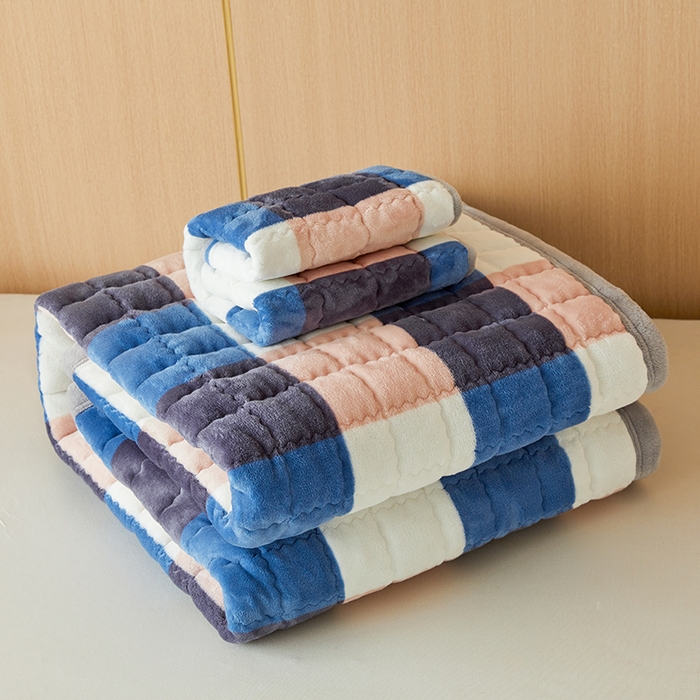 91家纺网 家纺一手货源 找家纺 （总）澳梵家居 2025新款无印风牛奶绒夹棉床护垫