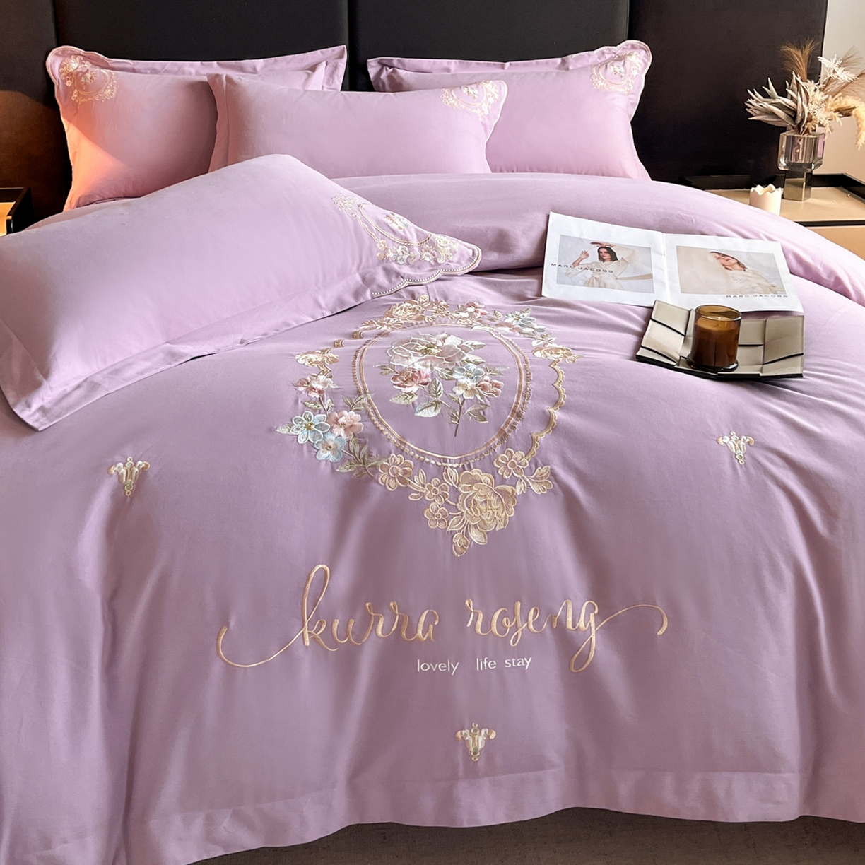 91家纺网 家纺一手货源 找家纺 博纳家纺 2025新款纯棉磨毛绣花四件套--花丽影系列 花丽影-粉紫