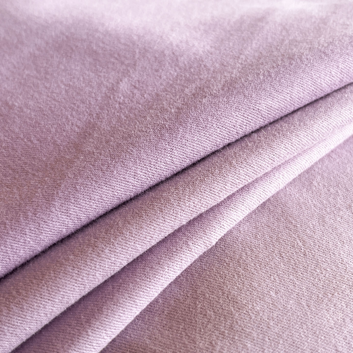 91家纺网 家纺一手货源 找家纺 博纳家纺 2025新款纯棉磨毛绣花四件套--花丽影系列 花丽影-粉紫