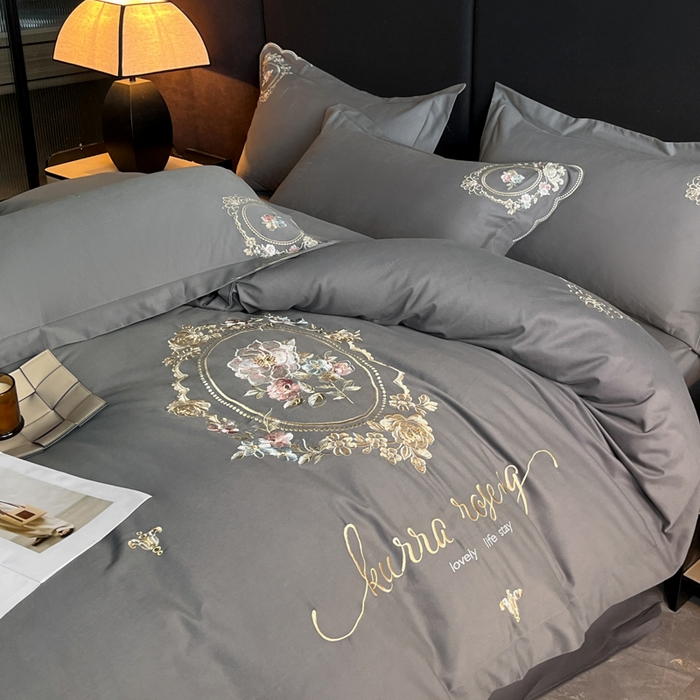 91家纺网 家纺一手货源 找家纺 博纳家纺 2025新款纯棉磨毛绣花四件套--花丽影系列 花丽影-高级灰