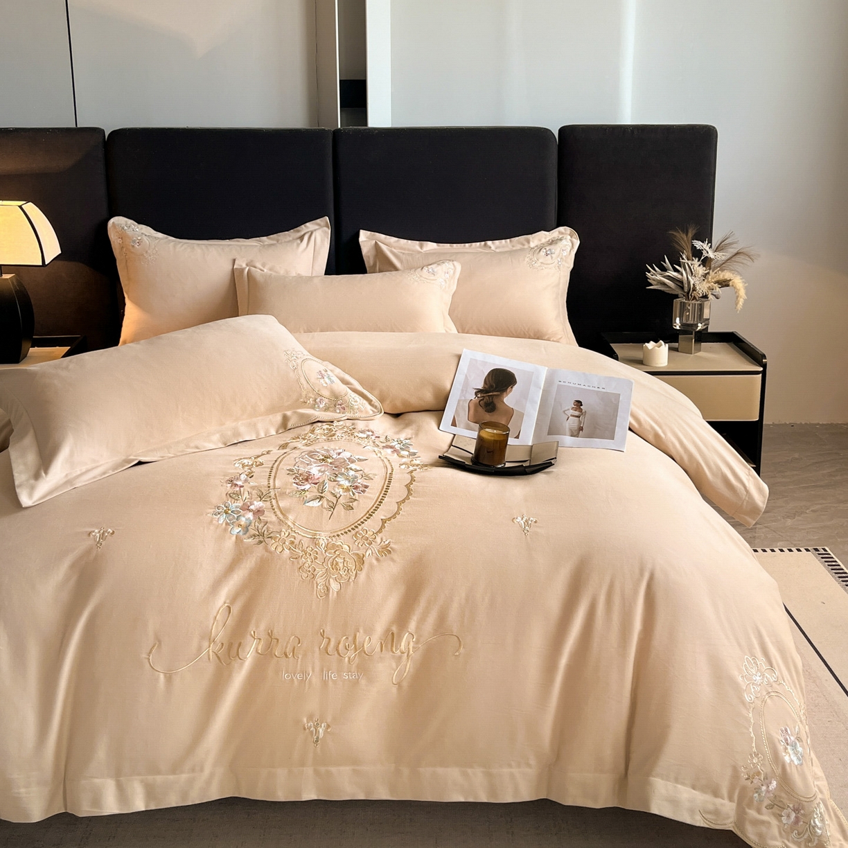 91家纺网 家纺一手货源 找家纺 博纳家纺 2025新款纯棉磨毛绣花四件套--花丽影系列 花丽影-香槟