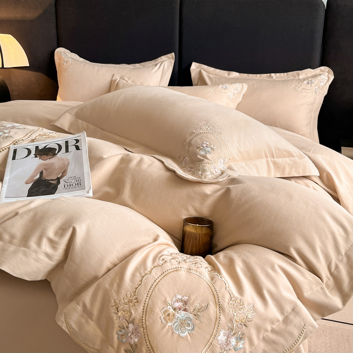 91家纺网 家纺一手货源 找家纺 博纳家纺 2025新款纯棉磨毛绣花四件套--花丽影系列 花丽影-香槟