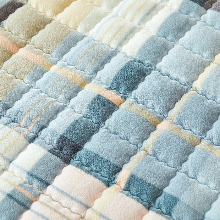 91家纺网 家纺一手货源 找家纺 澳梵家居 2025新款无印风牛奶绒夹棉床护垫 雅致格调