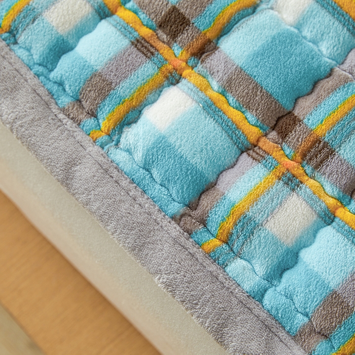 91家纺网 家纺一手货源 找家纺 澳梵家居 2025新款无印风牛奶绒夹棉床护垫 幽蓝格调