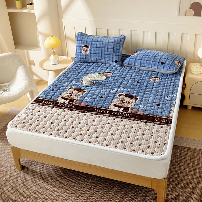 91家纺网 家纺一手货源 找家纺 情煊家纺 2025新款A类牛奶绒印花夹棉床垫 西高地