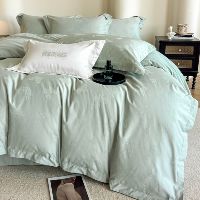 91家纺网 家纺一手货源 找家纺 （总）魅都 2025秋冬全棉厚织长绒棉磨毛立体浮雕提花四件套全棉四件套夏日蝶梦