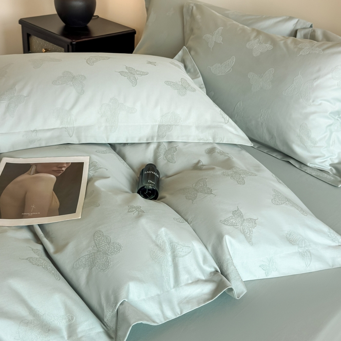 91家纺网 家纺一手货源 找家纺 （总）魅都 2025秋冬全棉厚织长绒棉磨毛立体浮雕提花四件套全棉四件套夏日蝶梦