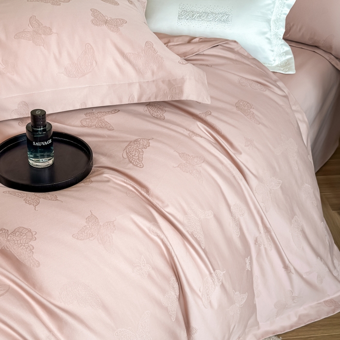 91家纺网 家纺一手货源 找家纺 魅都 全棉厚织长绒棉立体浮雕提花四件套全棉四件套夏日蝶梦 夏日蝶梦粉