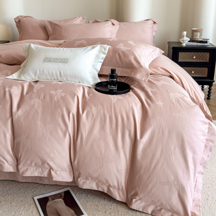 91家纺网 家纺一手货源 找家纺 魅都 全棉厚织长绒棉立体浮雕提花四件套全棉四件套夏日蝶梦 夏日蝶梦粉