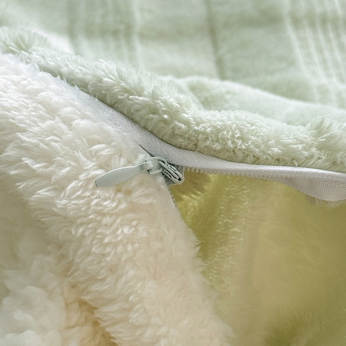 91家纺网 家纺一手货源 找家纺 青竹苑 2025新款A类玉兔绒北极绒纯色单被套被套单件 玉兔绿【双面加绒】