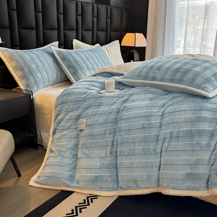 91家纺网 家纺一手货源 找家纺 青竹苑 2025新款A类玉兔绒北极绒纯色单被套被套单件 玉兔蓝【双面加绒】