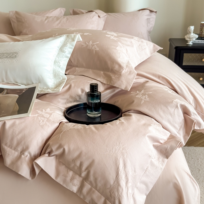 91家纺网 家纺一手货源 找家纺 （总）魅都 2025秋冬全棉厚织长绒棉磨毛立体浮雕提花四件套全棉四件套遇见花海