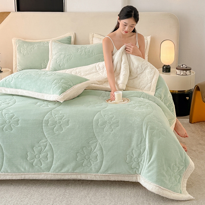 91家纺网 家纺一手货源 找家纺 （总）青竹苑 2025新款A类婴儿绒北极绒羽丝棉三层夹棉盖毯多功能盖毯