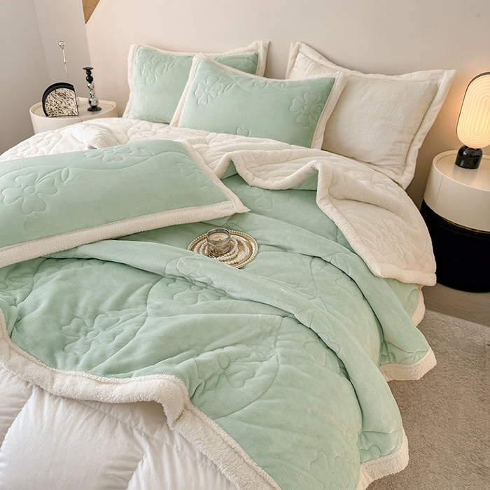 91家纺网 家纺一手货源 找家纺 （总）青竹苑 2025新款A类婴儿绒北极绒羽丝棉三层夹棉盖毯多功能盖毯