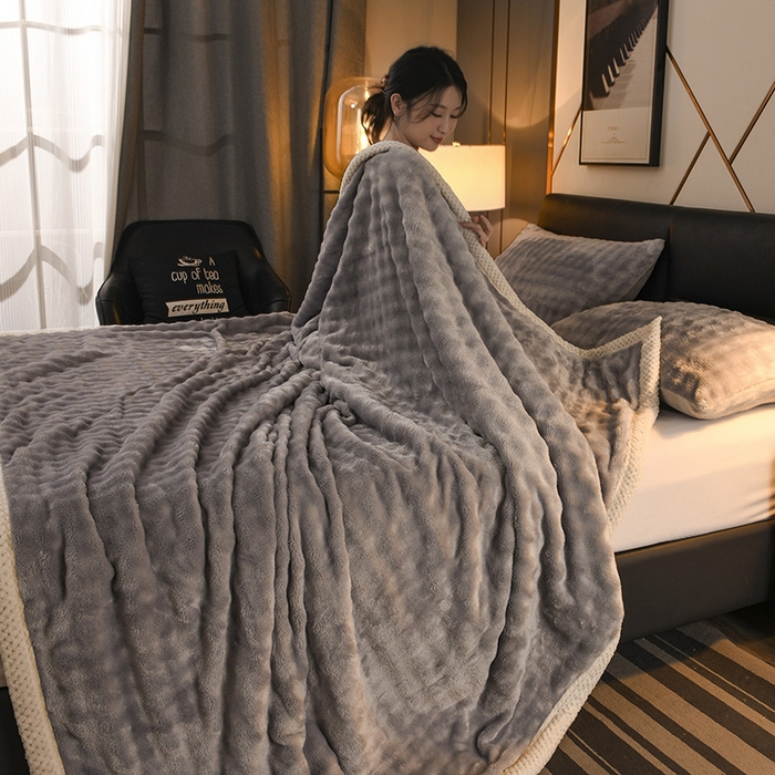 91家纺网 家纺一手货源 找家纺 青竹苑 2025新款兔毛绒多功能盖毯毛毯 简梦-浅灰