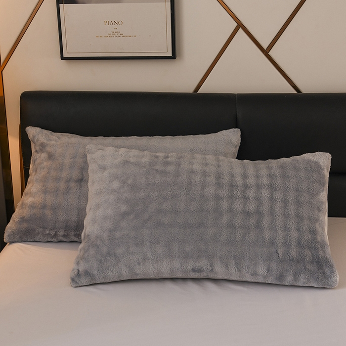 91家纺网 家纺一手货源 找家纺 青竹苑 2025新款兔毛绒多功能盖毯毛毯 简梦-浅灰