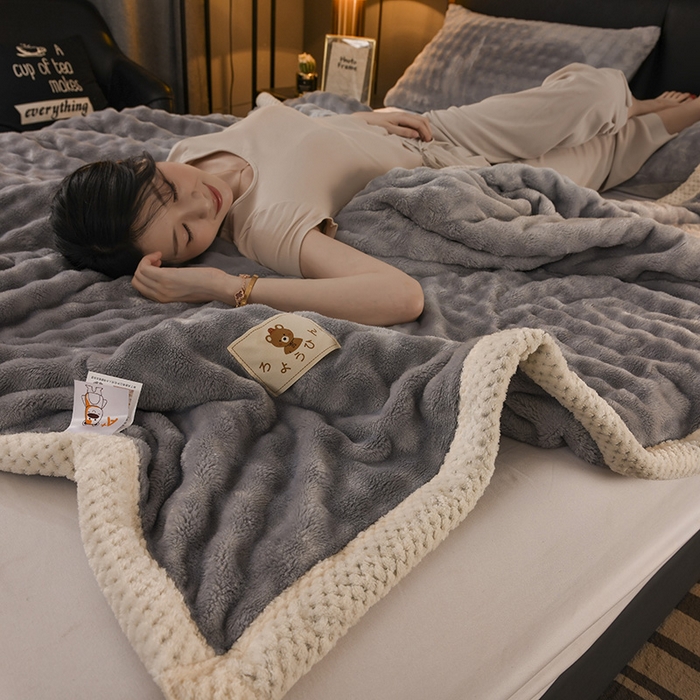 91家纺网 家纺一手货源 找家纺 青竹苑 2025新款兔毛绒多功能盖毯毛毯 简梦-浅灰