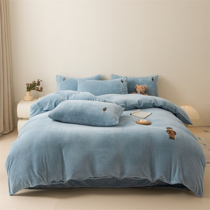 恋绒家纺 2025新款小熊牛奶绒四件套卡通被套宿舍学生三件套 小熊先生-宾利蓝