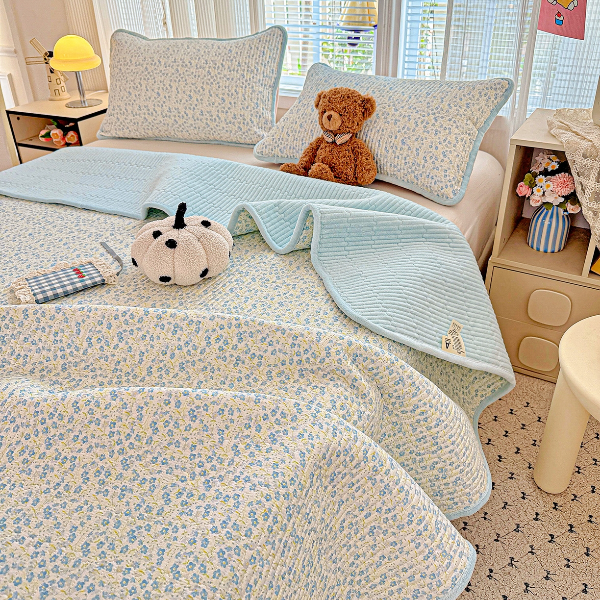 91家纺网 家纺一手货源 找家纺 恒尚居 2025新款全棉牛奶绒床盖四季可用纯棉夹棉床单床褥垫三件套-秋冬款系列一 雪兰【A纯棉-B牛奶绒】