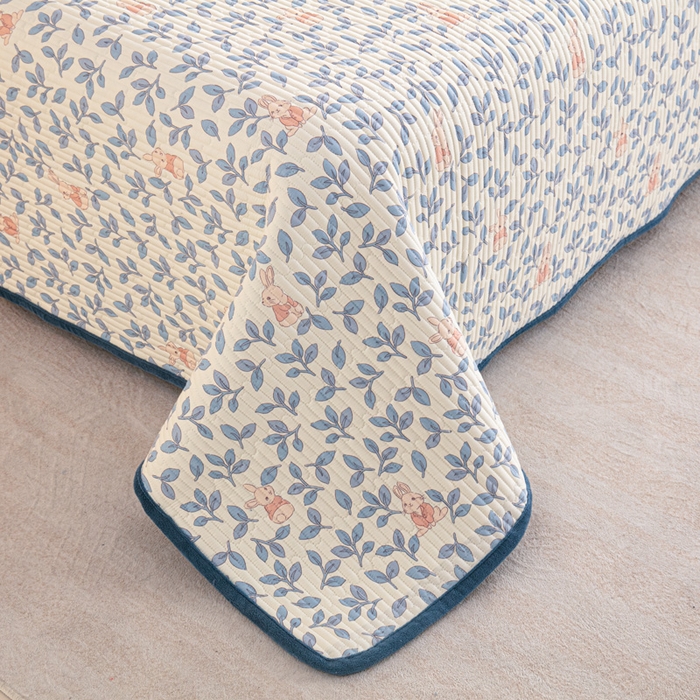 91家纺网 家纺一手货源 找家纺 恒尚居 2025新款全棉牛奶绒床盖四季可用纯棉夹棉床单床褥垫三件套-秋冬款系列一 菲菲兔【A纯棉-B牛奶绒】