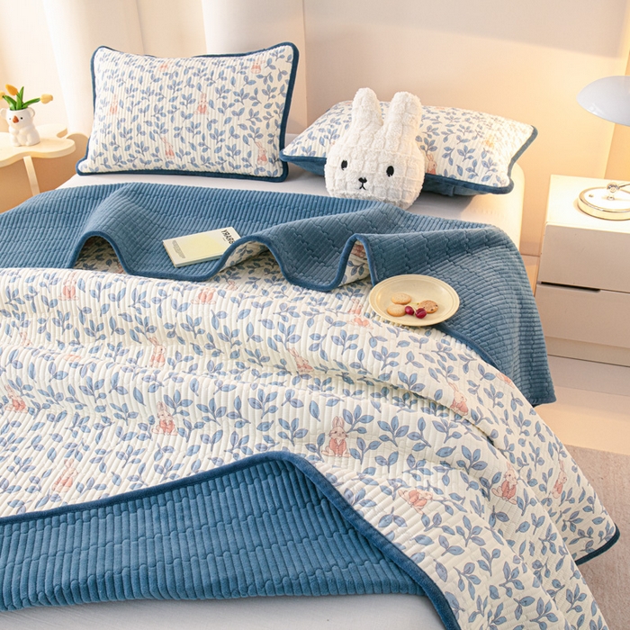 91家纺网 家纺一手货源 找家纺 恒尚居 2025新款全棉牛奶绒床盖四季可用纯棉夹棉床单床褥垫三件套-秋冬款系列一 菲菲兔【A纯棉-B牛奶绒】