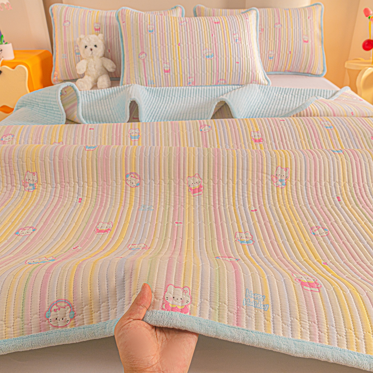 91家纺网 家纺一手货源 找家纺 恒尚居 2025新款全棉牛奶绒床盖四季可用纯棉夹棉床单床褥垫三件套-秋冬款系列一 彩虹猫【A纯棉-B牛奶绒】