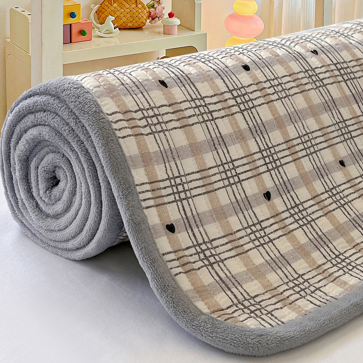 91家纺网 家纺一手货源 找家纺 恒尚居 2025新款全棉牛奶绒床盖四季可用纯棉夹棉床单床褥垫三件套-秋冬款系列一 简格调【A纯棉-B牛奶绒】