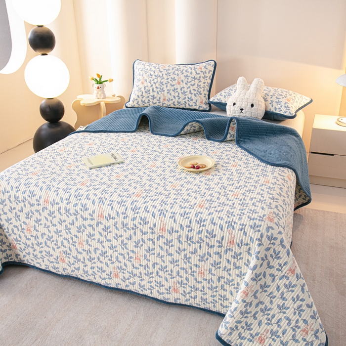 91家纺网 家纺一手货源 找家纺 恒尚居 2025新款全棉牛奶绒床盖四季可用纯棉夹棉床单床褥垫三件套-秋冬款系列一 菲菲兔【A纯棉-B牛奶绒】