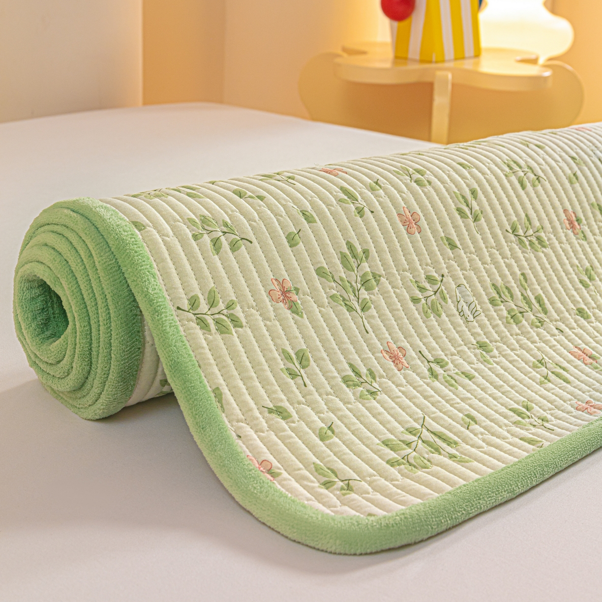 91家纺网 家纺一手货源 找家纺 恒尚居 2025新款全棉牛奶绒床盖四季可用纯棉夹棉床单床褥垫三件套-秋冬款系列一 清新雅韵【A纯棉-B牛奶绒】