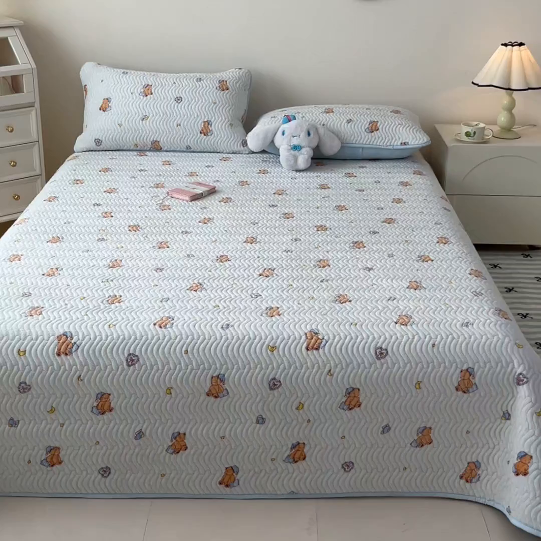 91家纺网 家纺一手货源 找家纺 酱子 2025新款牛奶绒印花床盖四季通用 床盖-暖熊星芒