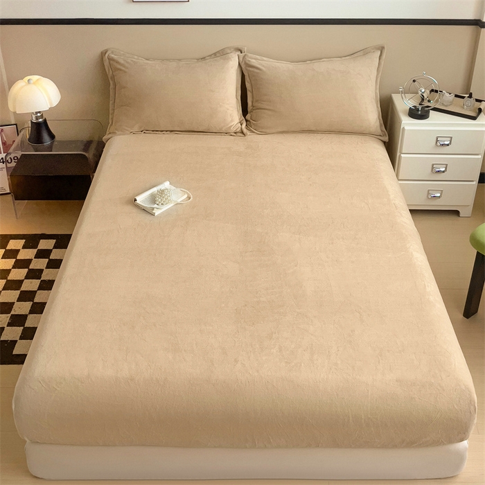 91家纺网 家纺一手货源 找家纺 （总）名兮家居 2025新款高克重加厚纯色牛奶绒床笠床单