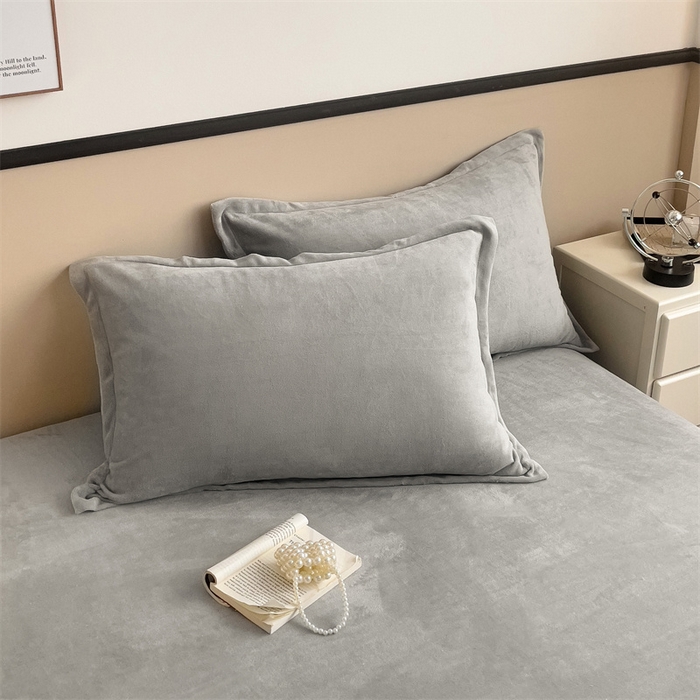 91家纺网 家纺一手货源 找家纺 名兮家居 2025新款高克重加厚纯色牛奶绒床笠床单 素色-绅士灰