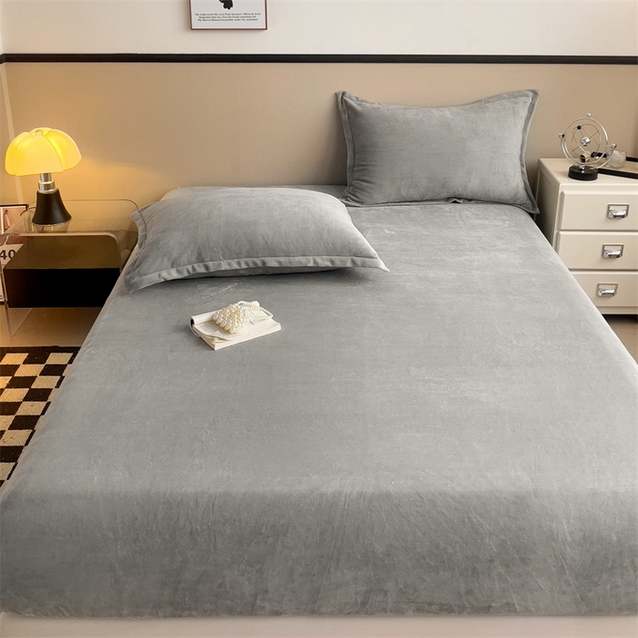 91家纺网 家纺一手货源 找家纺 名兮家居 2025新款高克重加厚纯色牛奶绒床笠床单 素色-绅士灰