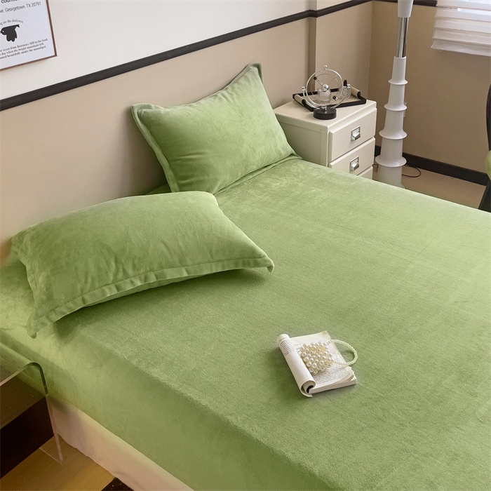91家纺网 家纺一手货源 找家纺 名兮家居 2025新款高克重加厚纯色牛奶绒床笠床单 素色-果绿