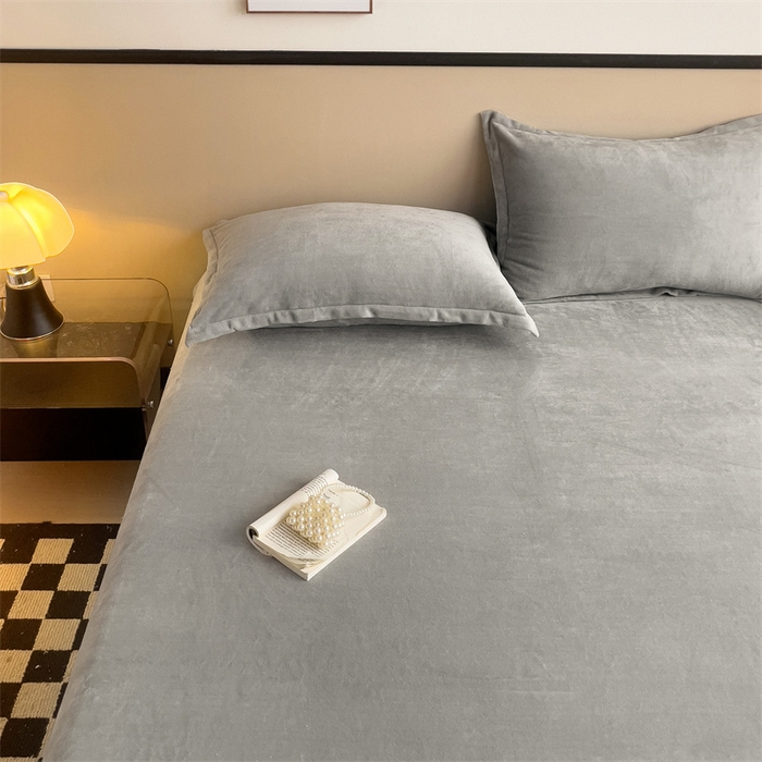 91家纺网 家纺一手货源 找家纺 名兮家居 2025新款高克重加厚纯色牛奶绒床笠床单 素色-绅士灰