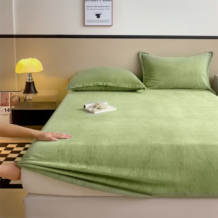 91家纺网 家纺一手货源 找家纺 名兮家居 2025新款高克重加厚纯色牛奶绒床笠床单 素色-果绿