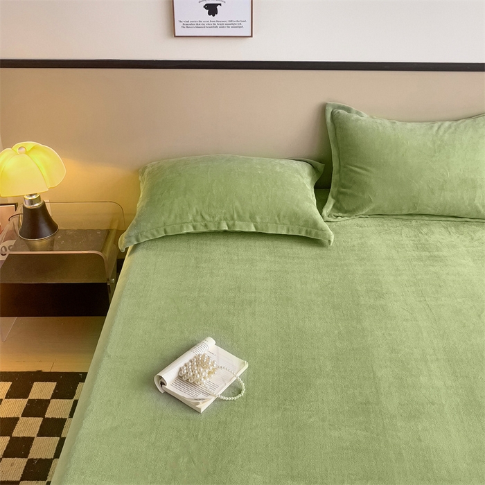 91家纺网 家纺一手货源 找家纺 名兮家居 2025新款高克重加厚纯色牛奶绒床笠床单 素色-果绿